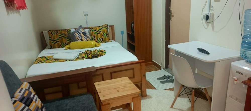 Lux Suites Essie Towers Naivasha