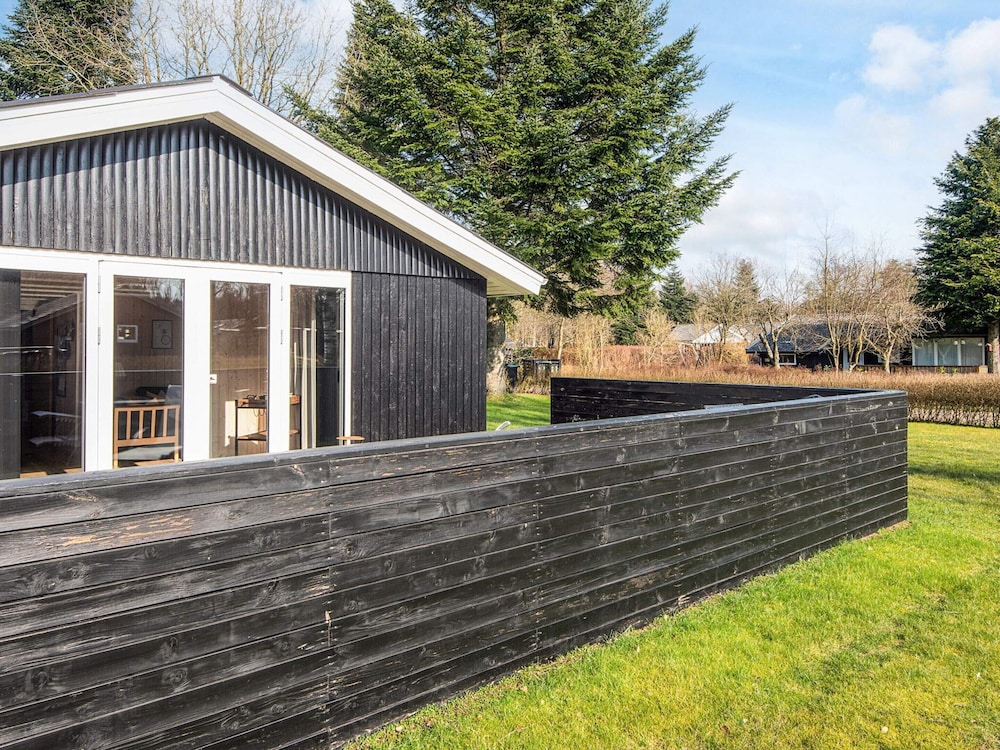 6 Person Holiday Home in Ansager
