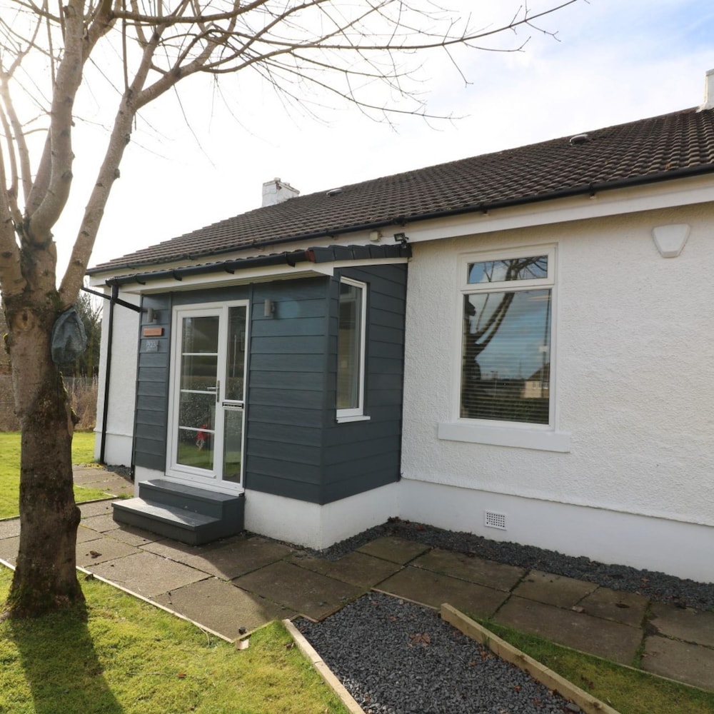 Railway Cottage - Maryhill
