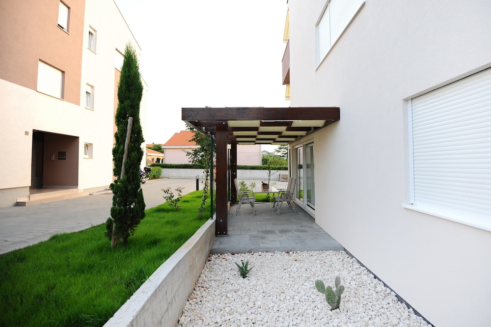 Apartments Hills