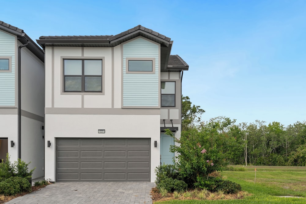 10251 Ebb Tide Lane