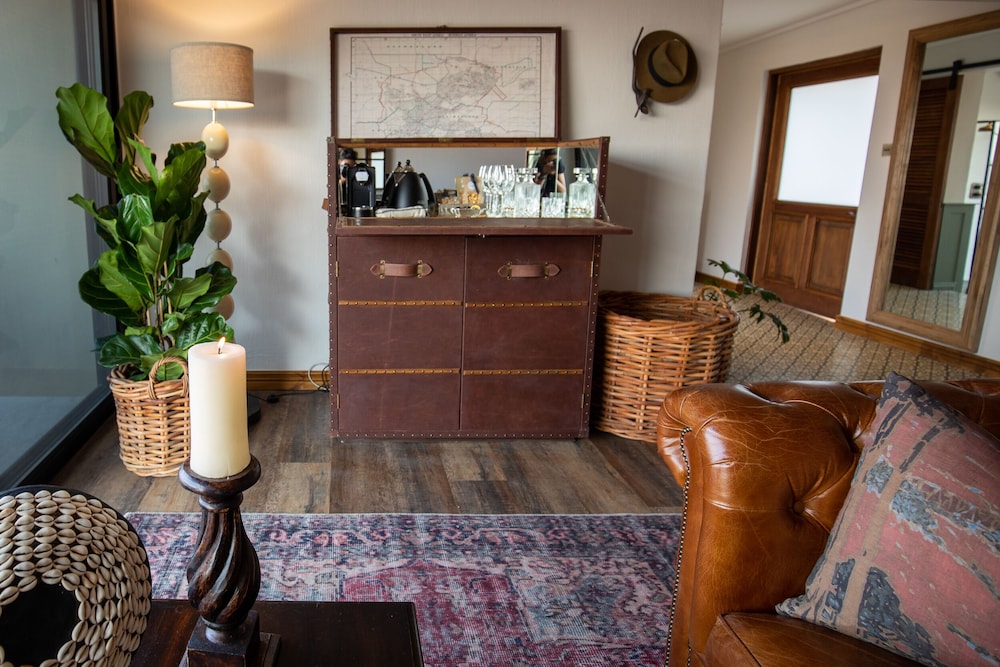 Otjiwa Safari Lodge