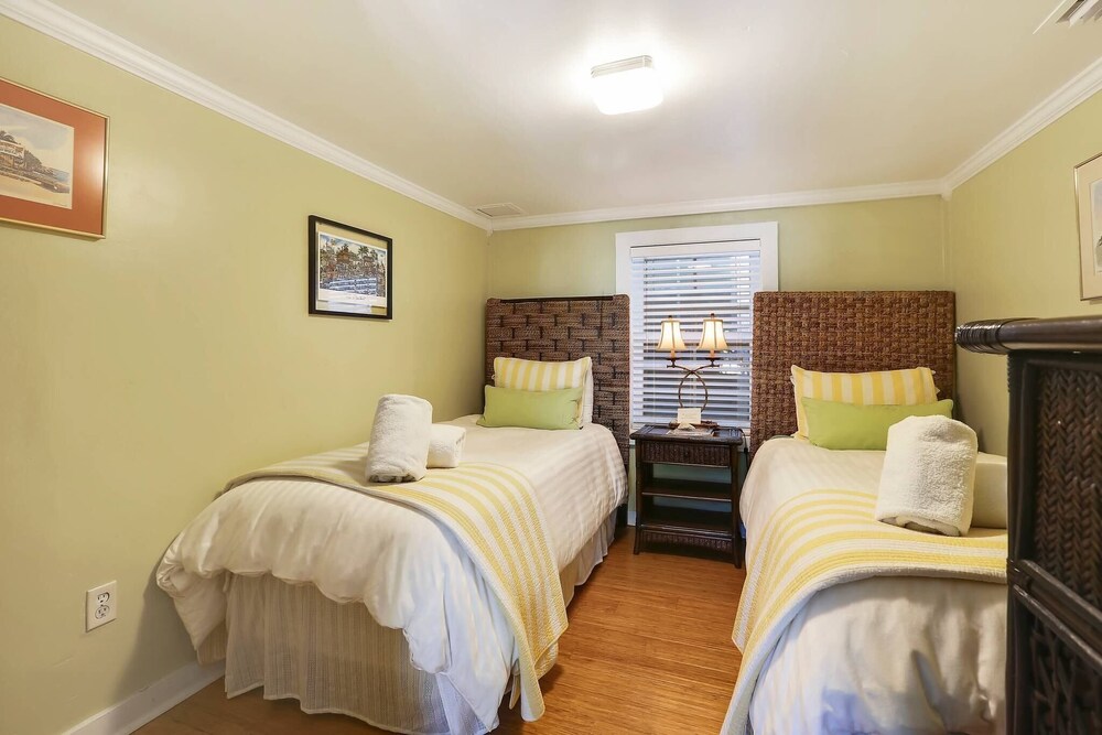 La Casita by Avantstay Steps to Duval Street in Key West! Month Long Stays Only view 2