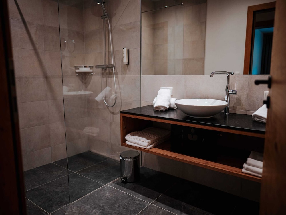 Nice Apartment With 2 Bathrooms, on the ski Slope