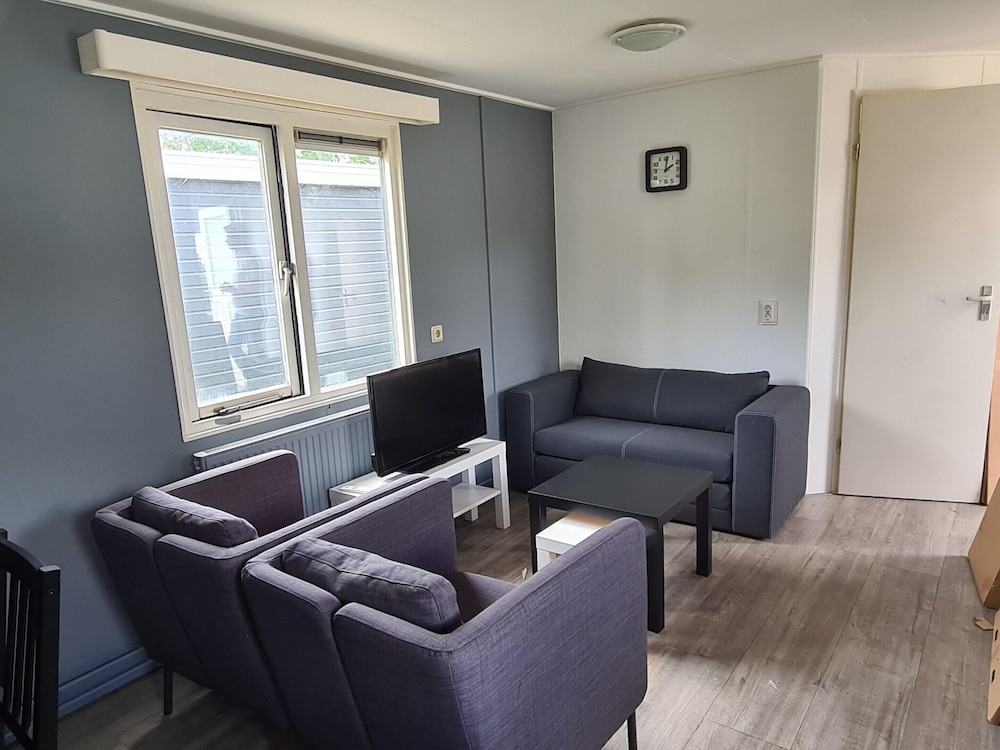 Cozy Chalet on a Holiday Park Near Alkmaar view 5
