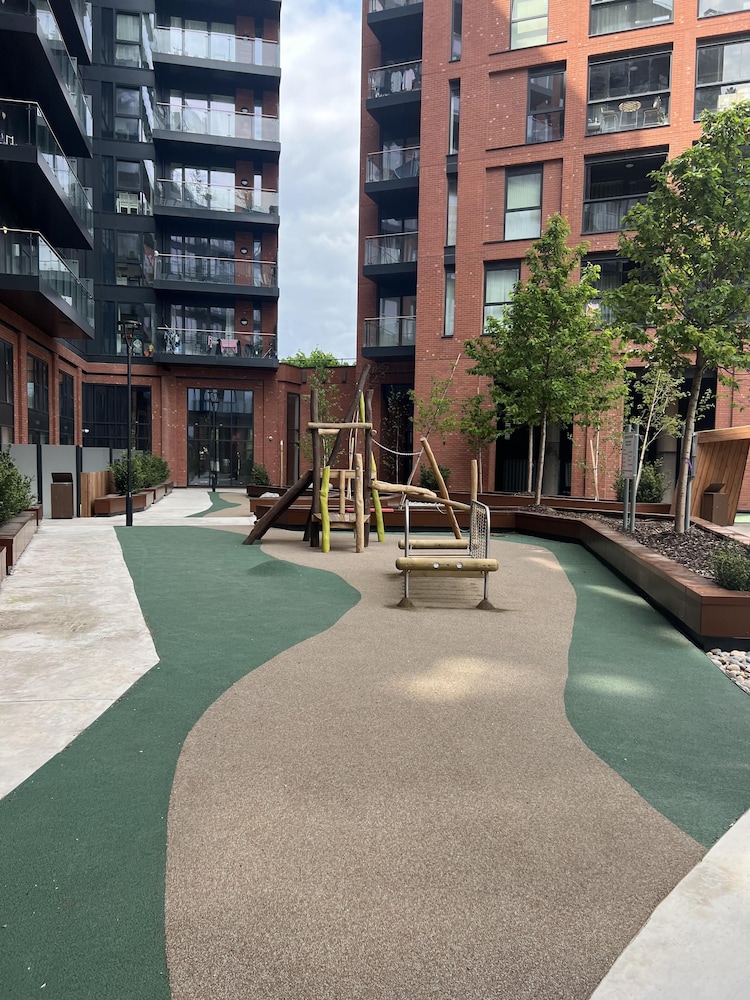 Mascutstay 2 Beds London City View