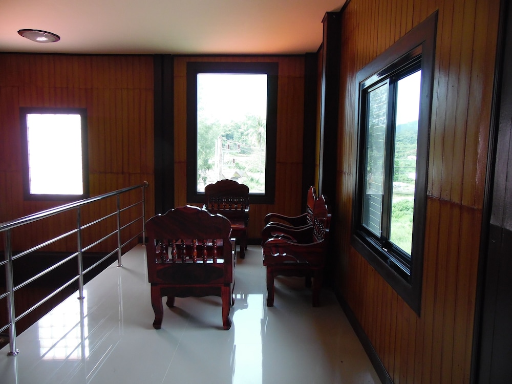 PhuTubkaek View House