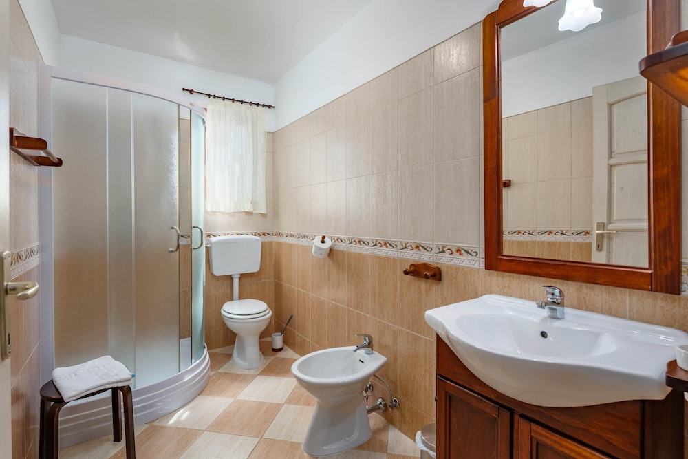 Pool Villa Divina in i an
