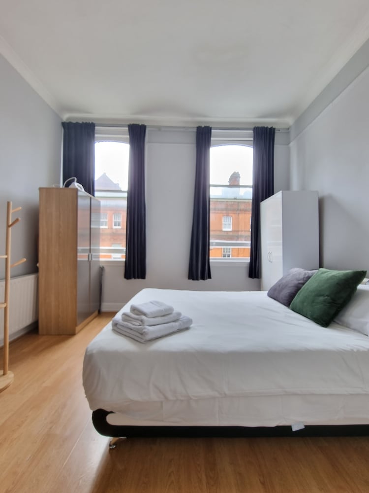 Charming City Studio Room in Near Central London view 3