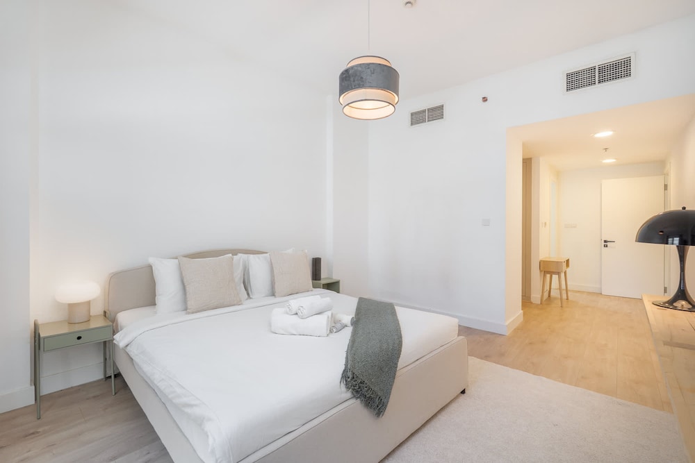 Stylish and Spacious Apartment in Vibrant JVC Dubai