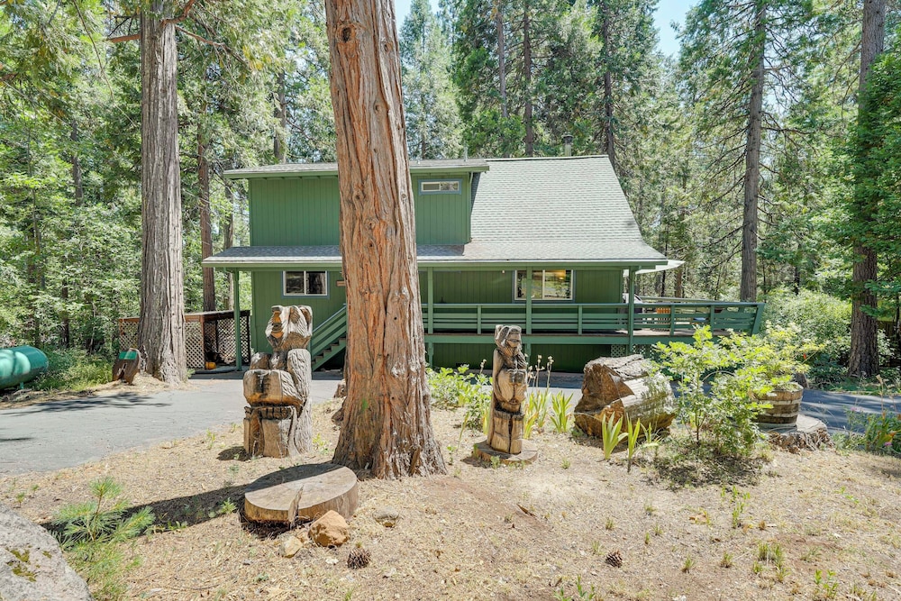 Private Lake Access: Pet-friendly Home in Arnold!