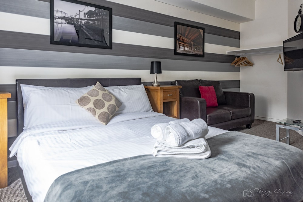 The Suite at Whitelane Lets view 2