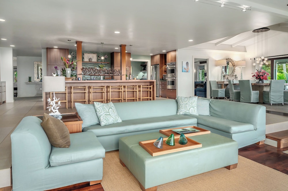 Secret Beach House in Kilauea