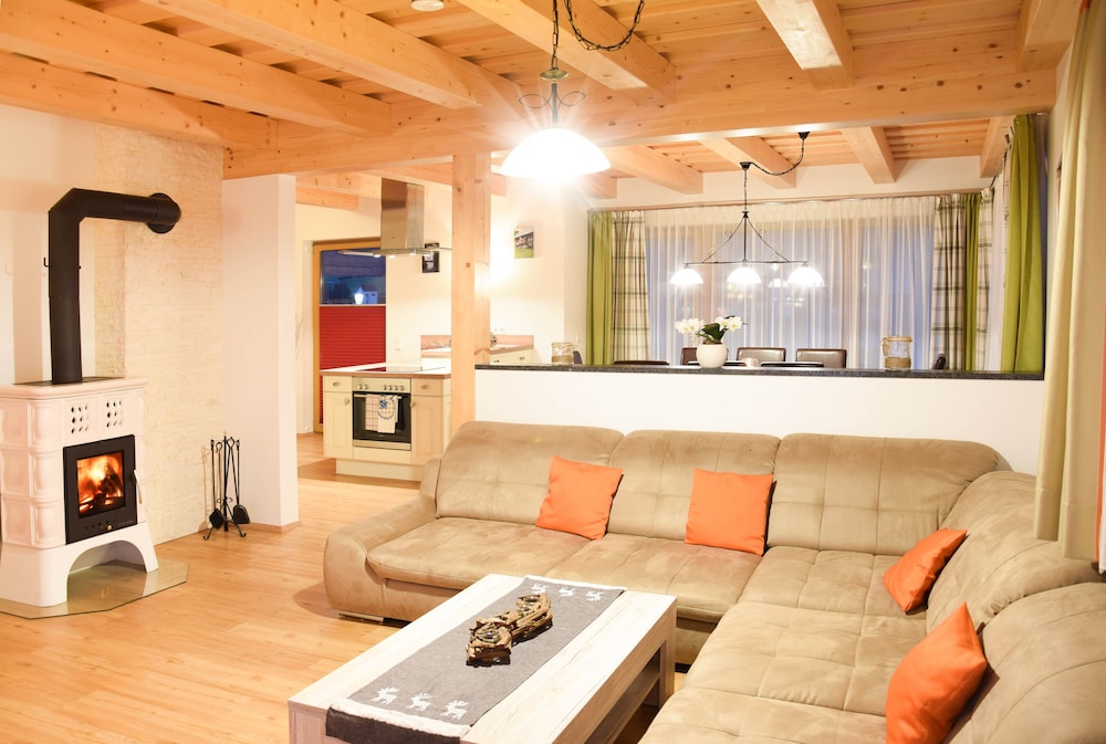 Sonnenchalets Mariapfarr