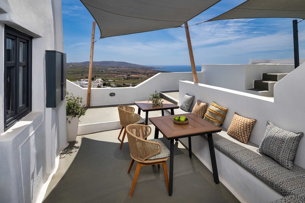 Amphora Selene Seaview Getaway in Akrotiri