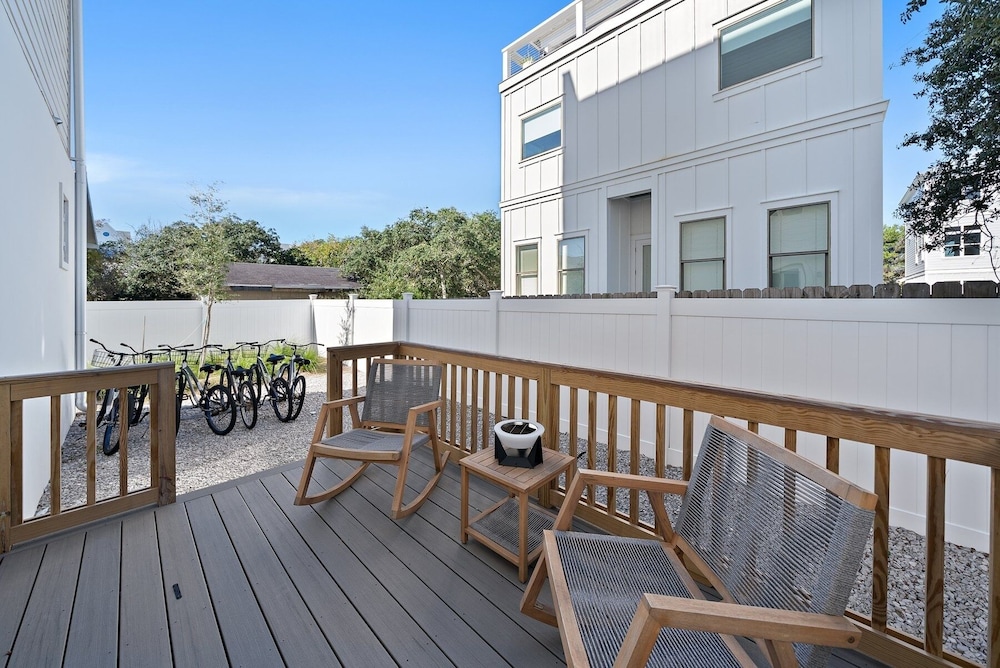 Ocean Breeze 5 Bedroom Home