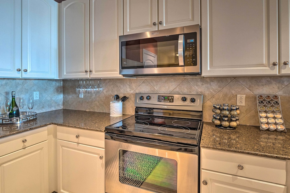 Lake LBJ Condo w/ Private Balcony, Lake Views - Property Image 32