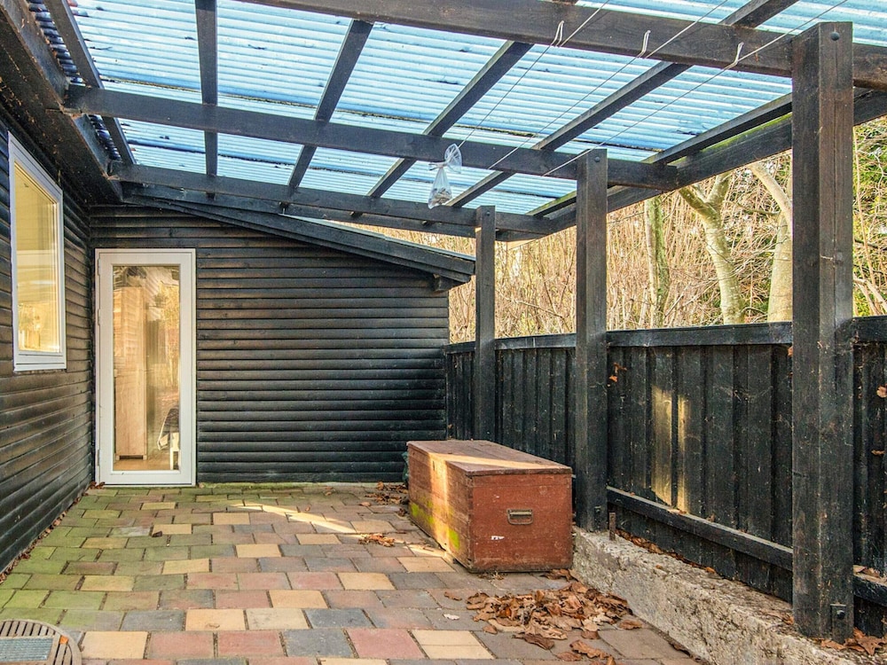 Peaceful Cabin Retreat in Ebeltoft