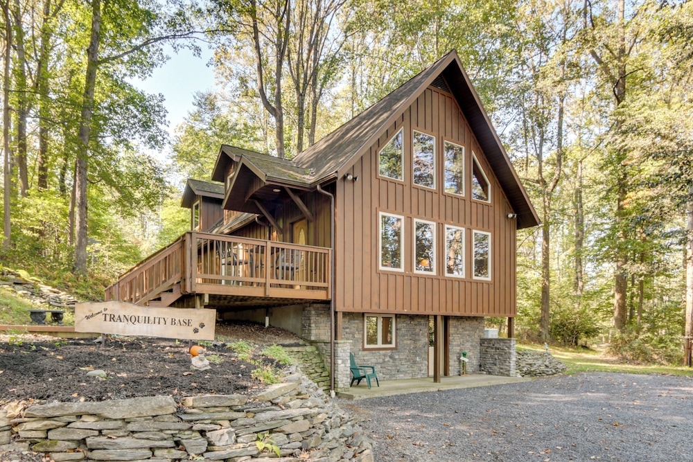 History, Hikes & Fireside Nights: Fayetteville Gem