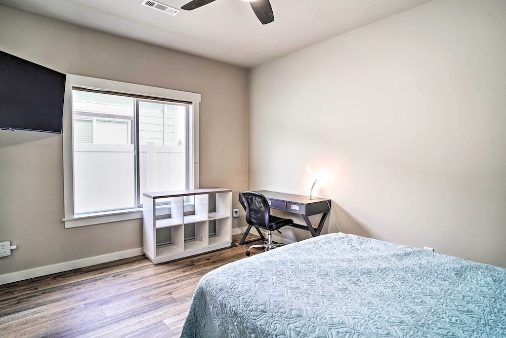 Medford Vacations - Modern Medford Escape 3 Mi to Downtown! - Property Image 23