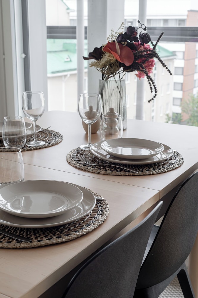 Modern 2BR Apartment with Sauna & Large Balcony