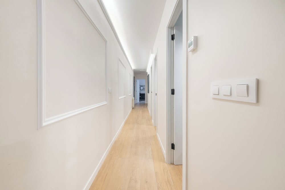 BeBarceloner Eixample Apartments