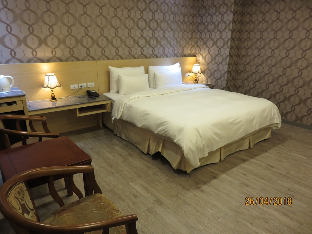 Maohua Motel view 2