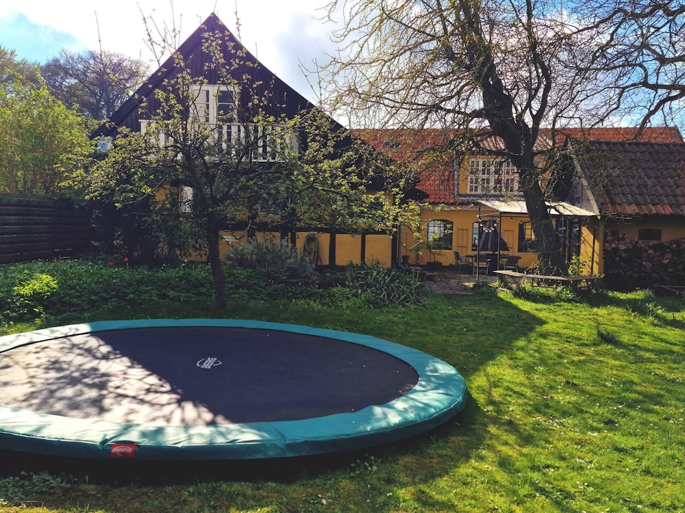 5 Star Holiday Home in Ronne