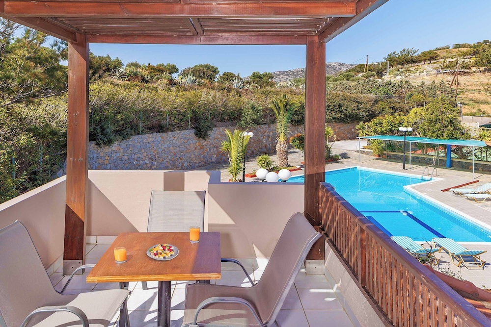 Villa Apollo Pelagia