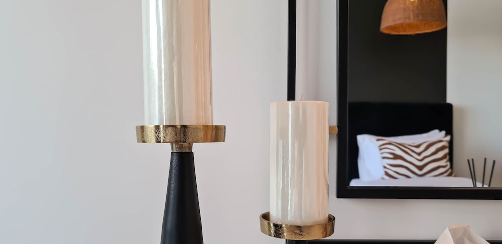 Stylish 2BR in Emaar Beach Front w/ Private Beach