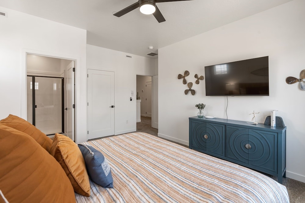 Long Drive 4 Bedroom Townhouse