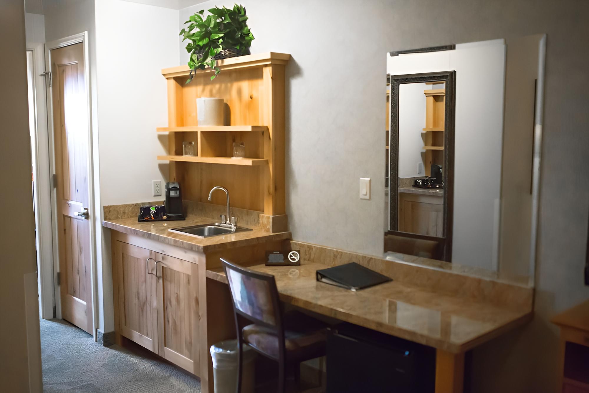 Payson Vacations - Mazatzal Hotel  Casino - Property Image 10