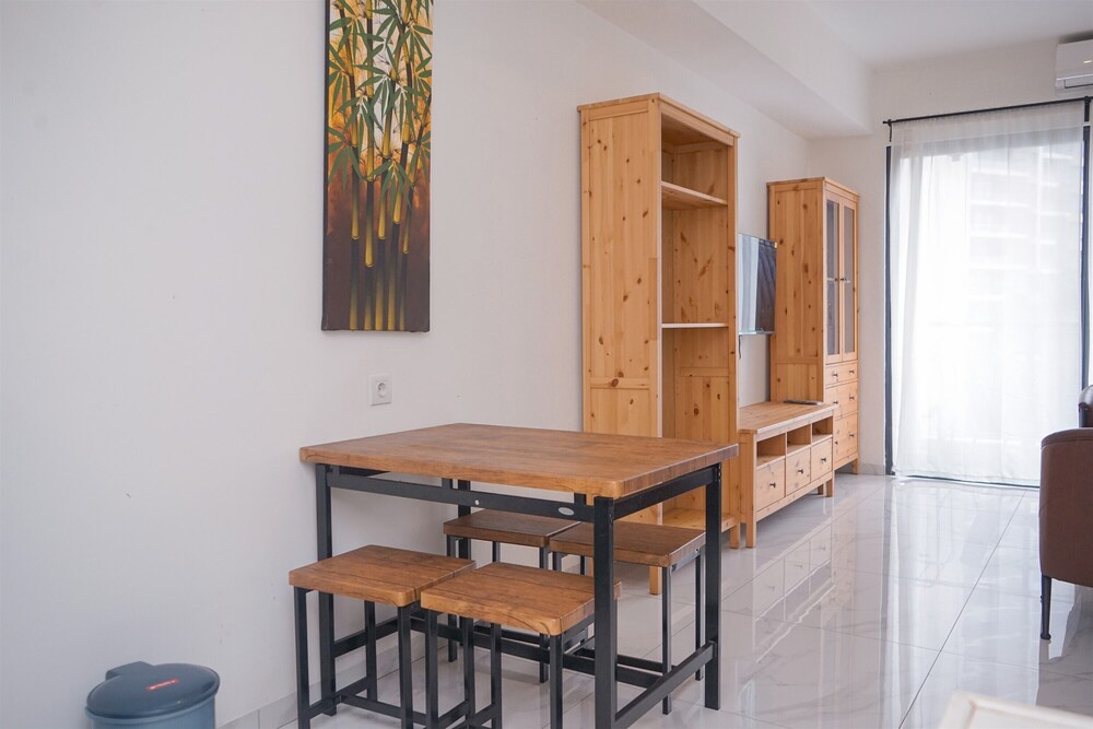 Simple Look 3Br Apartment Near Aeon Mall At Sky House Bsd