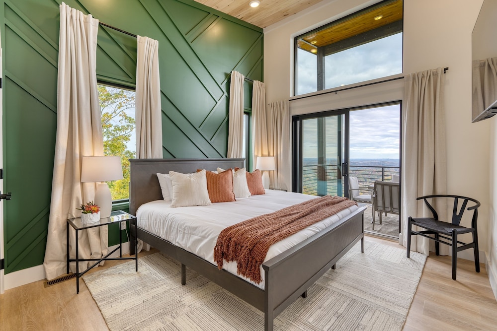 Whiskey Ridge - Avantstay Panoramic Views Infinity Pool Hot Tub Game Room