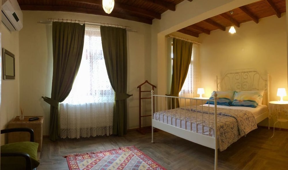 Tas Suite Konukevi view 2