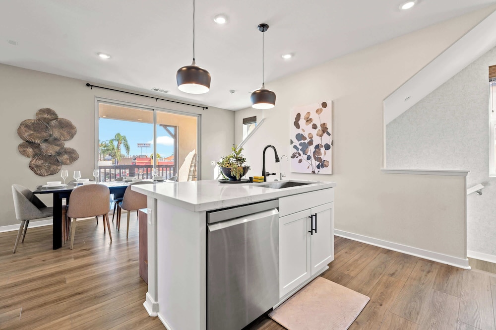 Designer 3BR El Monte Retreat Near Dtla Pasadena