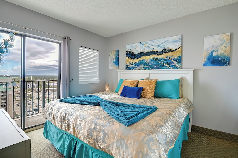 Oceanfront Condo w/ Resort Perks in Myrtle Beach view 5