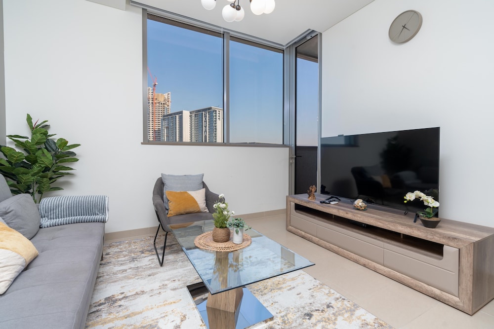 Whitesage - Elegant Apartment With Unobstructed City Views