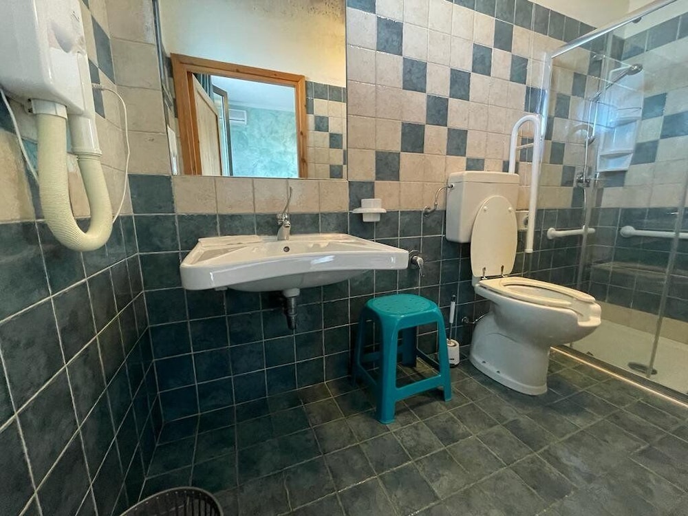 Photo 18