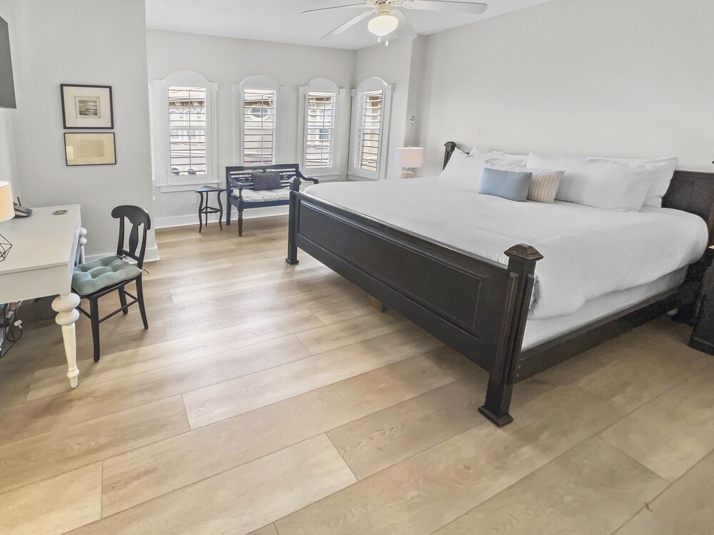 Sea-crested 3 Bedroom Condo by RedAwning view 3