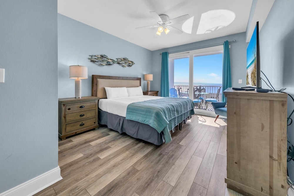 Laketown Wharf 1523