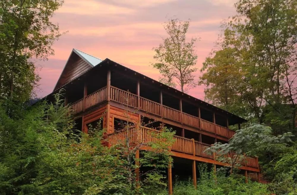 Yesteryear Hot Tub 360 Deck and Game Room Redesigned Cabin Easy Access