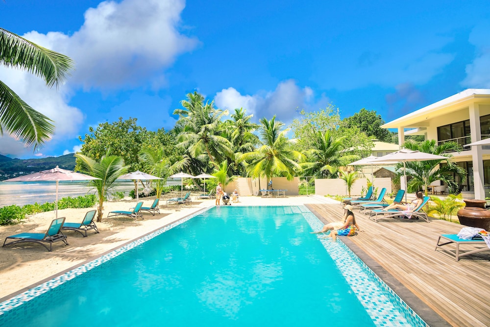 Pineapple Beach Villas photo 1