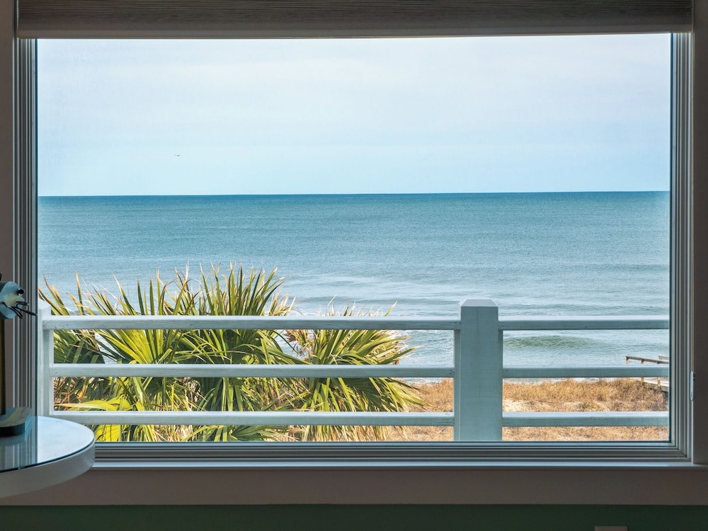 A Shore Cure by Carolina Retreats