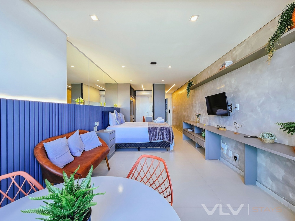 Art Studio by VLV Stays