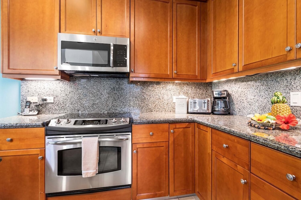 Luxurious View Corner Townhome - Great Views - VIP Beach Pass - Vrkcv