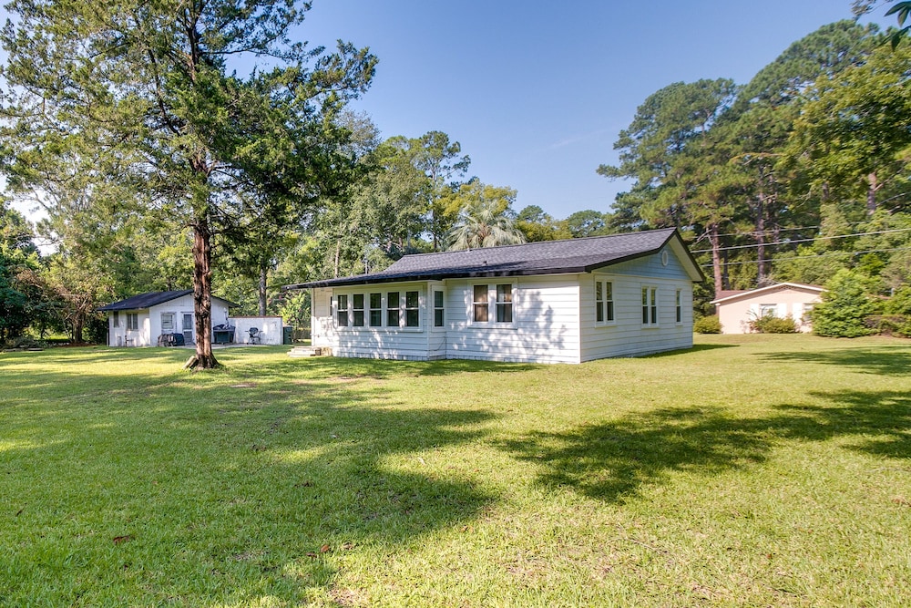 Waycross Vacation Rental w/ Private Backyard! view 5