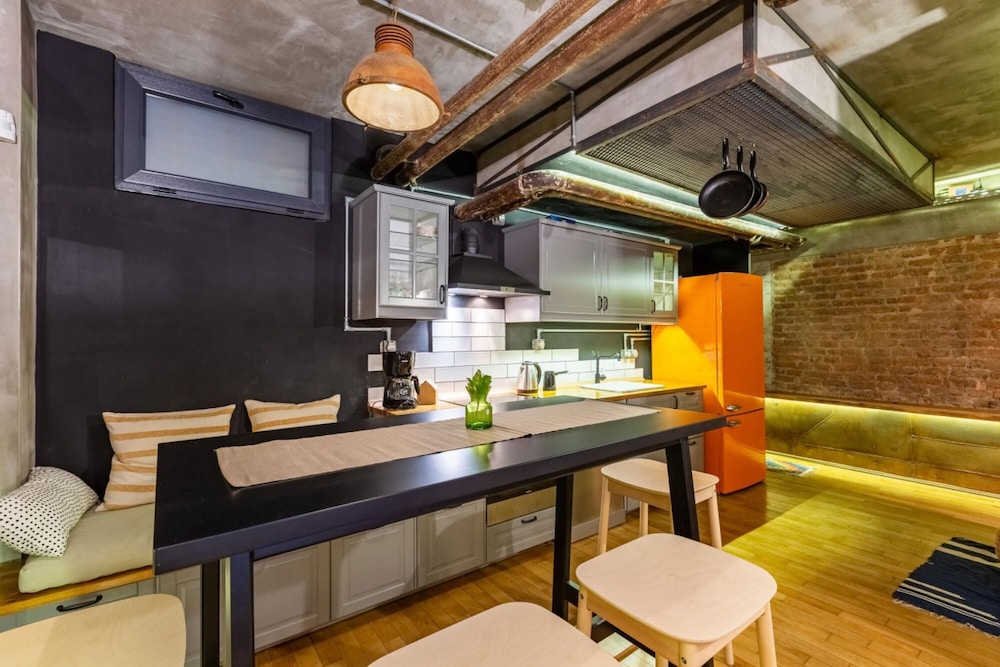 Missafir Apartment With Backyard in Nisantasi