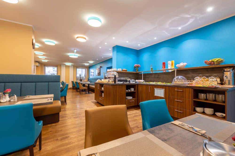 Frankfurt Vacations - Trip Inn Messe Westend - Property Image 4