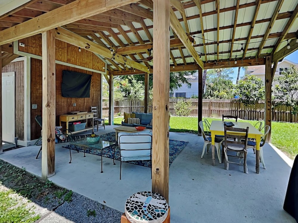 Little Blue Beach House by Tybee Vacation Rentals